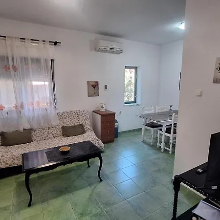 Blue Sea Apartman *